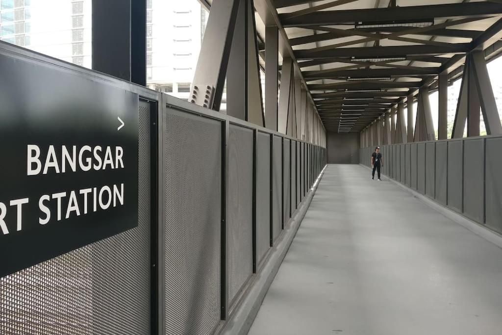 3min Bangsar Lrt-1 Station To Kl Sentral-superview Pangsapuri Kuala Lumpur