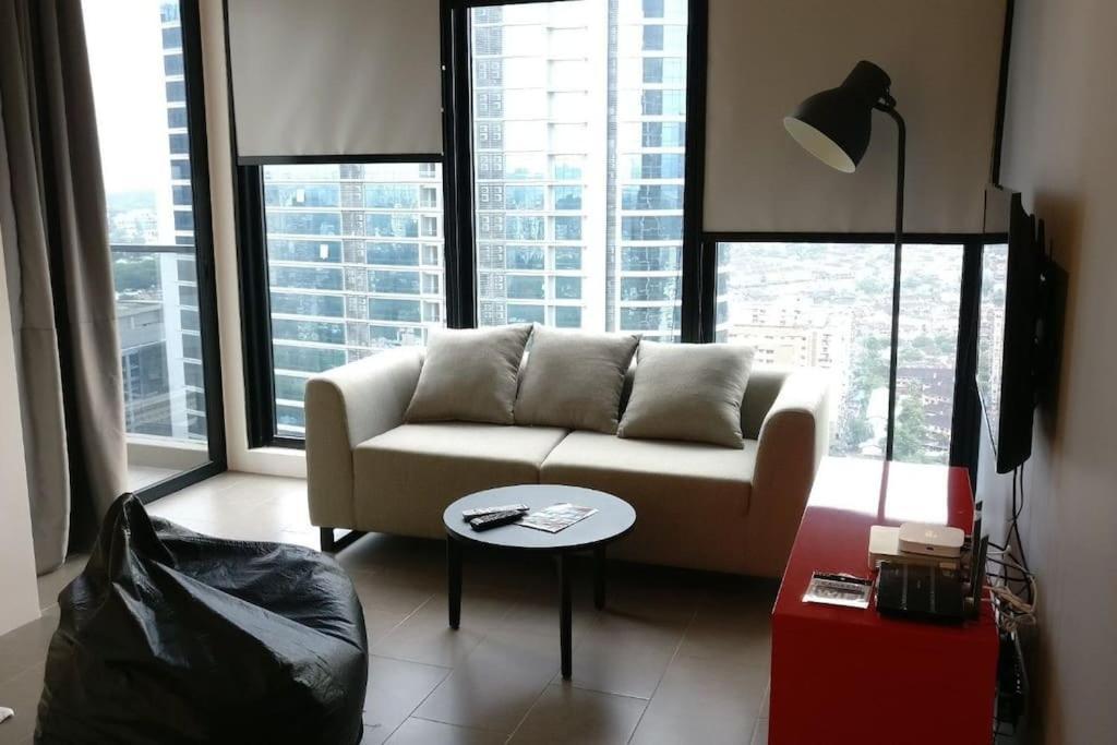 Apartment 3min Bangsar Lrt-1 Station To Kl Sentral-superview Kuala Lumpur